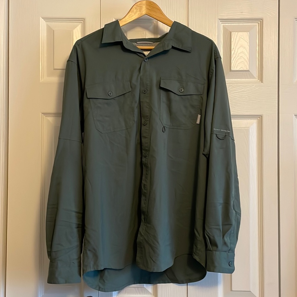 Mens Large Columbia Omnishade long sleeve shirt
